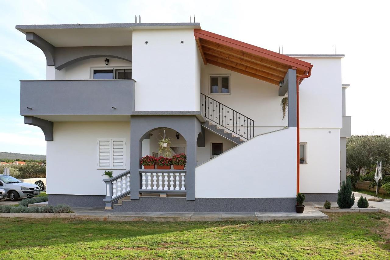 Apartments With A Parking Space Bibinje, Zadar - 14436 מראה חיצוני תמונה